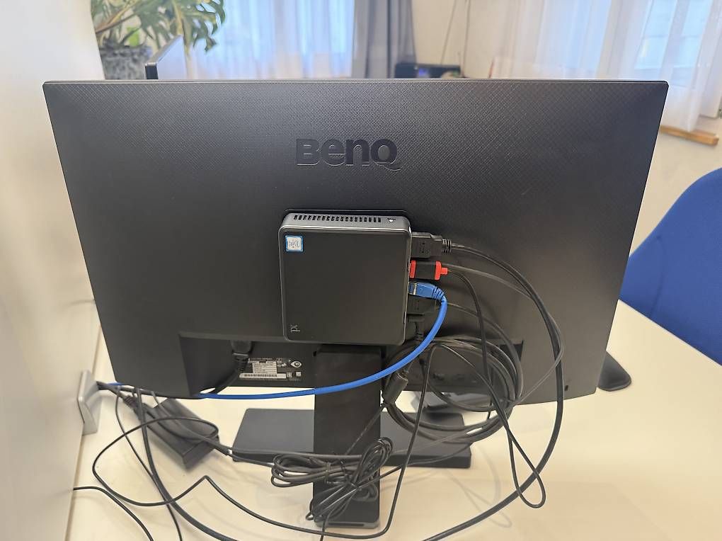 PC: Computer mit 2 Bildschirm – Usato da Arbon venduto da Hermann1978 1
