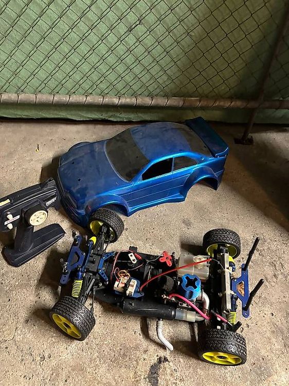 RC Kits de montage: RC Auto benzin ferngesteuert  – D'occasion à Dübendorf par Ericds