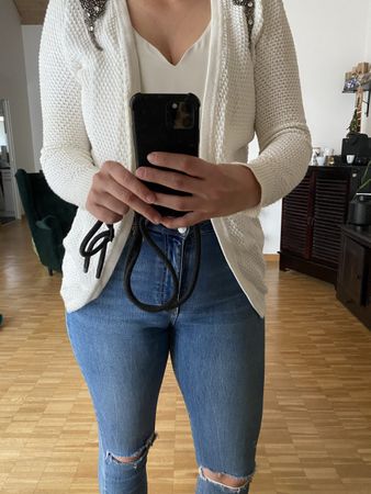 Weißer Cardigan mit Steinchen Gr. S
