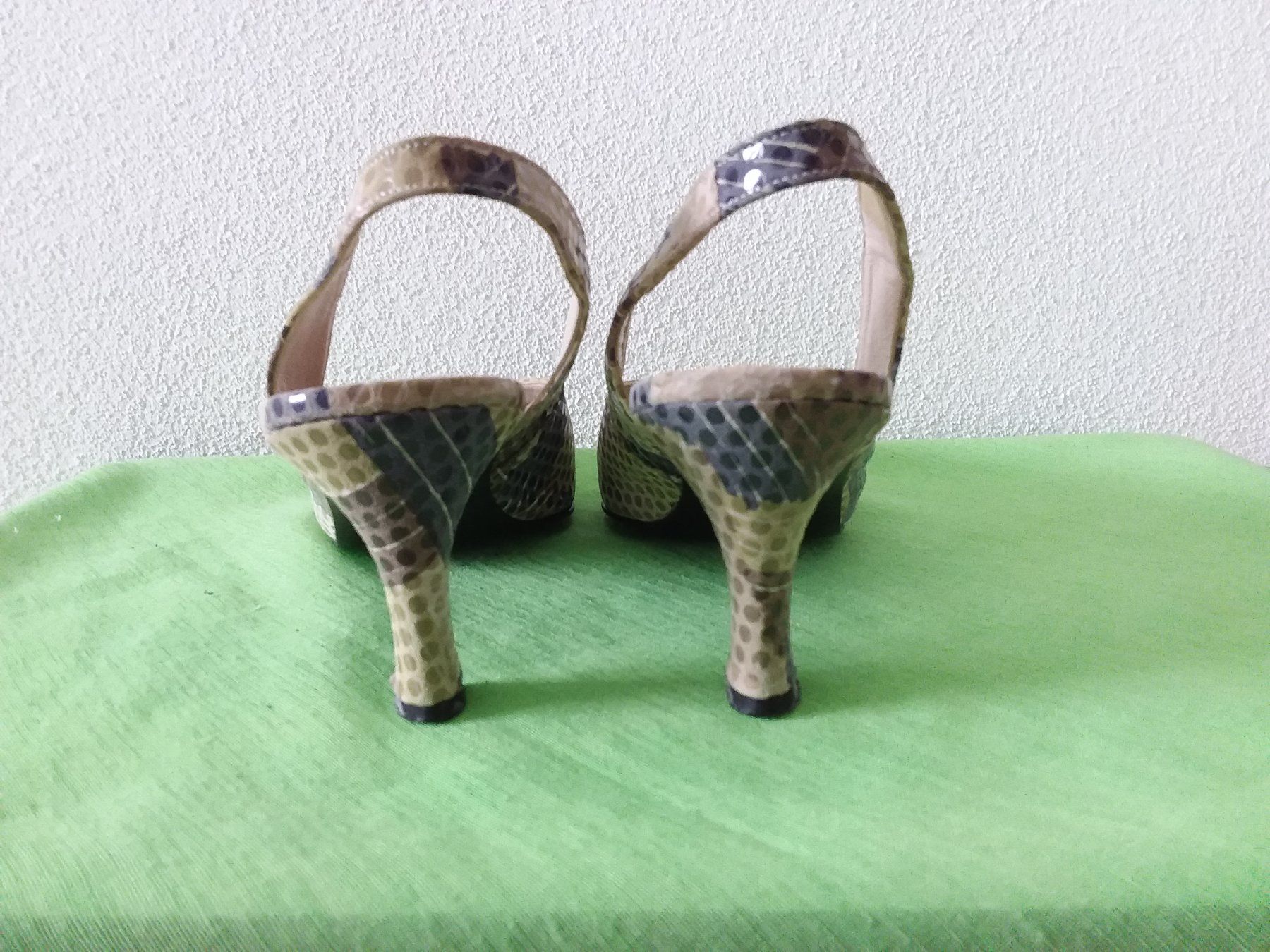 Bally Chaussures femmes: BALLY Vintage Pumps, Gr 6,5 / 39,5 – D'occasion à Uitikon Waldegg par Risibisi7 3