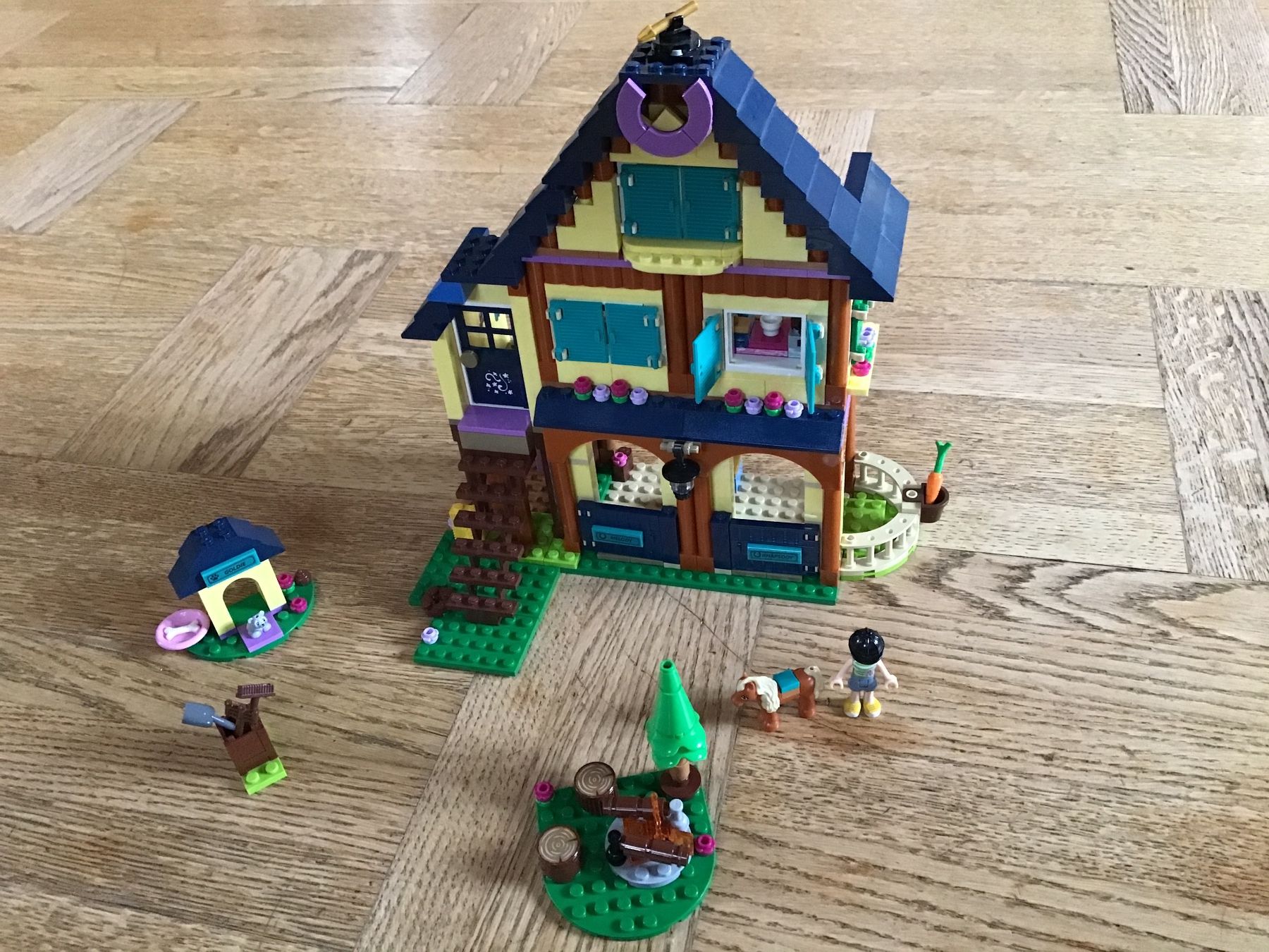 Lego Friends Reiterhof Verkauf gemäss Foto (Gebraucht) in Rüti ZH für
