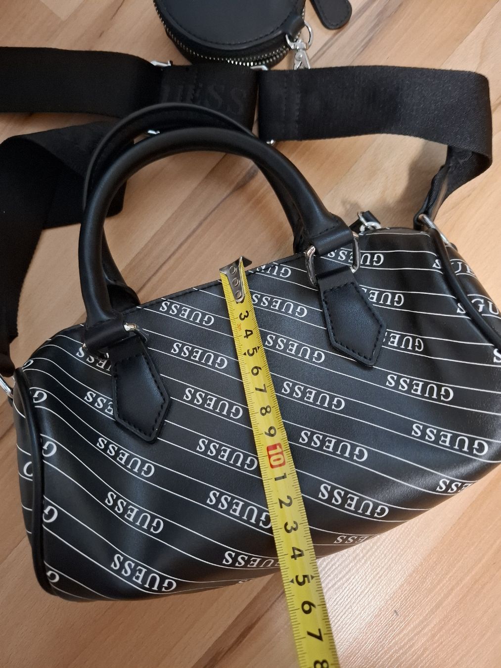 Guess Sacs femmes: Guess Tasche neu – Neuf (Voir description) à Netstal par Queen37 4