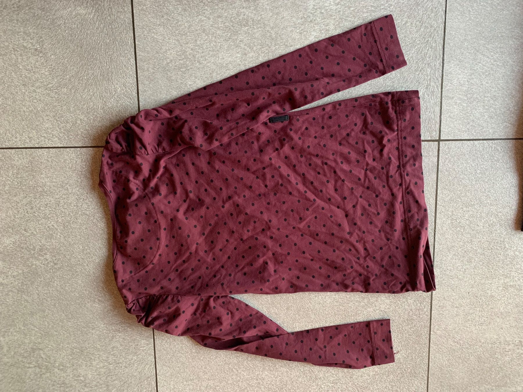 C&A Kleiderpakete & -sets: Lot -  Langarmshirt + hose  gr. 134 – Gebraucht aus Arbedo von nadia1973 4