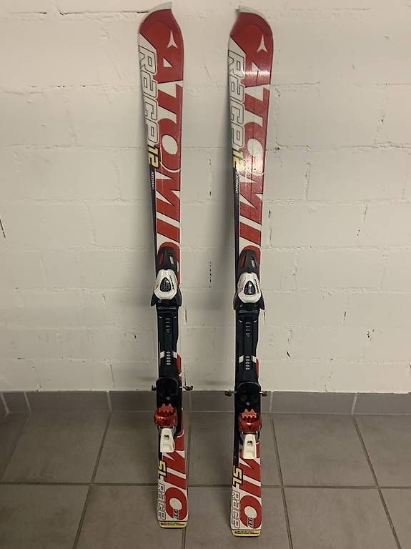 Atomic Sci: Atomic Race 12 SL 137 Skis – Usato da Davos Dorf venduto da BenoitFichaux