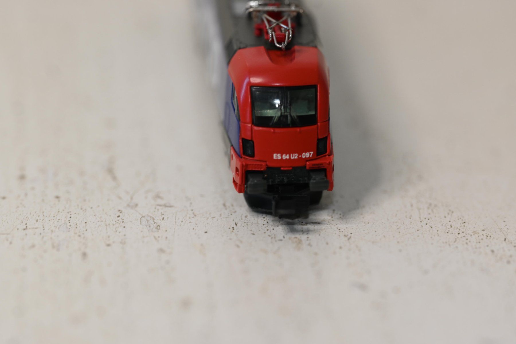 Hobbytrain Modelleisenbahnen: ES 64 Cargo Taurus Hobbytrain Spur N mit OVP – Gebraucht aus Laupen ZH von Zmoewe 6