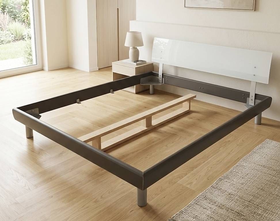 Betten: Bettrahmen 180x200: stabil & praktisch – Gebraucht aus Urdorf von Rose.14