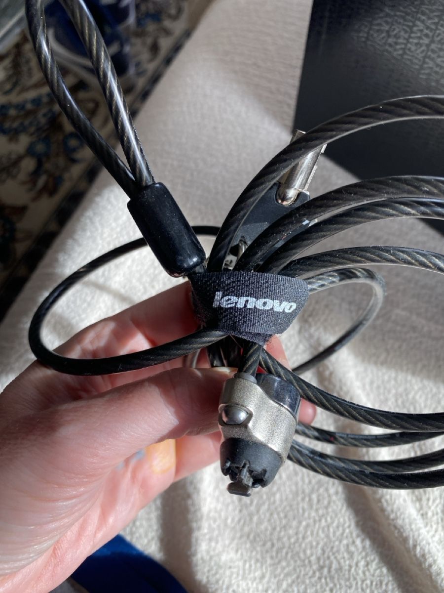 Lenovo PC: Computer lock Lenovo – Usato da Küssnacht am Rigi venduto da FFKA 2