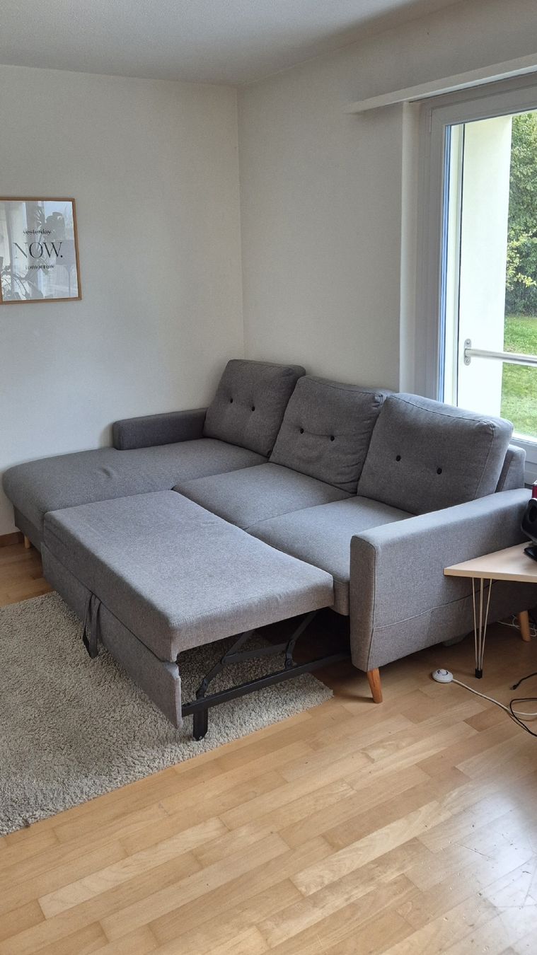 Sofas: Ecksofa mit Schlaffunktion – Gebraucht aus Luzern von Phi_lmn2