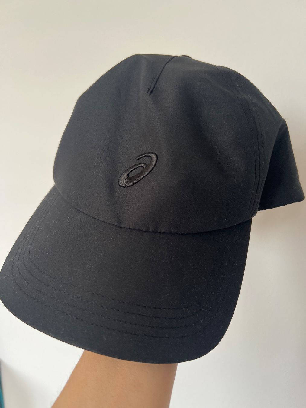 Asics Copricapi, berretti & cappellini: Asics Cap Schwarz – Nuovo (secondo la descrizione) da Zürich venduto da sanderk