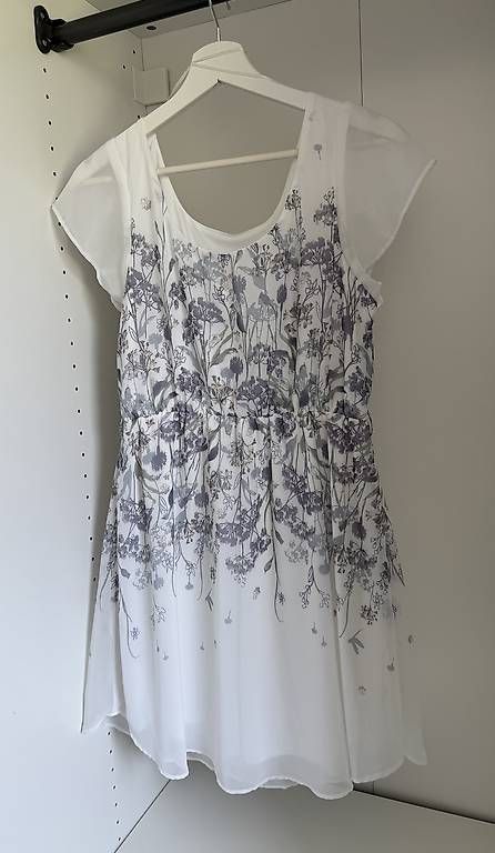 Robes: Abito corto – D'occasion à Giubiasco par maya.sci