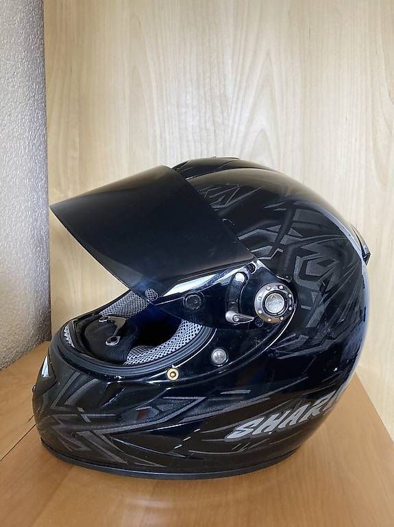 Caschi & visiere: Casque moto SHARK taille M – Usato da Genève venduto da Dis26