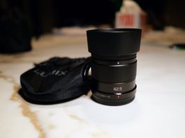 Panasonic Lumix G 42.5mm f/1.7 ASPH Power O.I.S.
