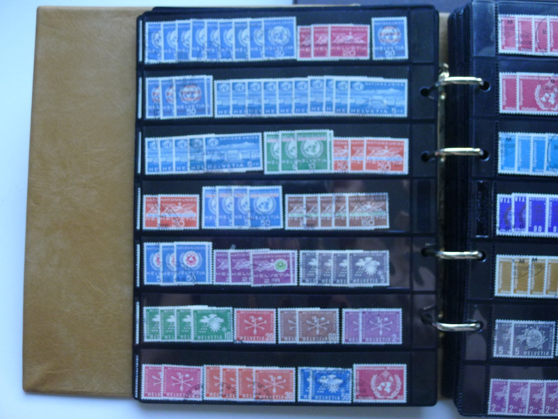 Tutti i francobolli: Lageralbum mit schweizer Briefmarken 61 Bildern – Usato da Dagmersellen venduto da q1w2e3r4 8