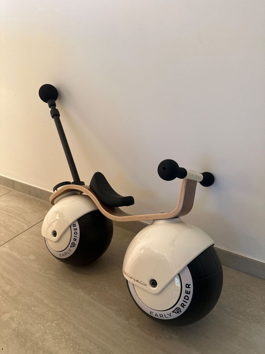 Early Rider Veicoli per bambini: Early Rider Bella Velio – Usato da Wollerau venduto da Akorotkovs