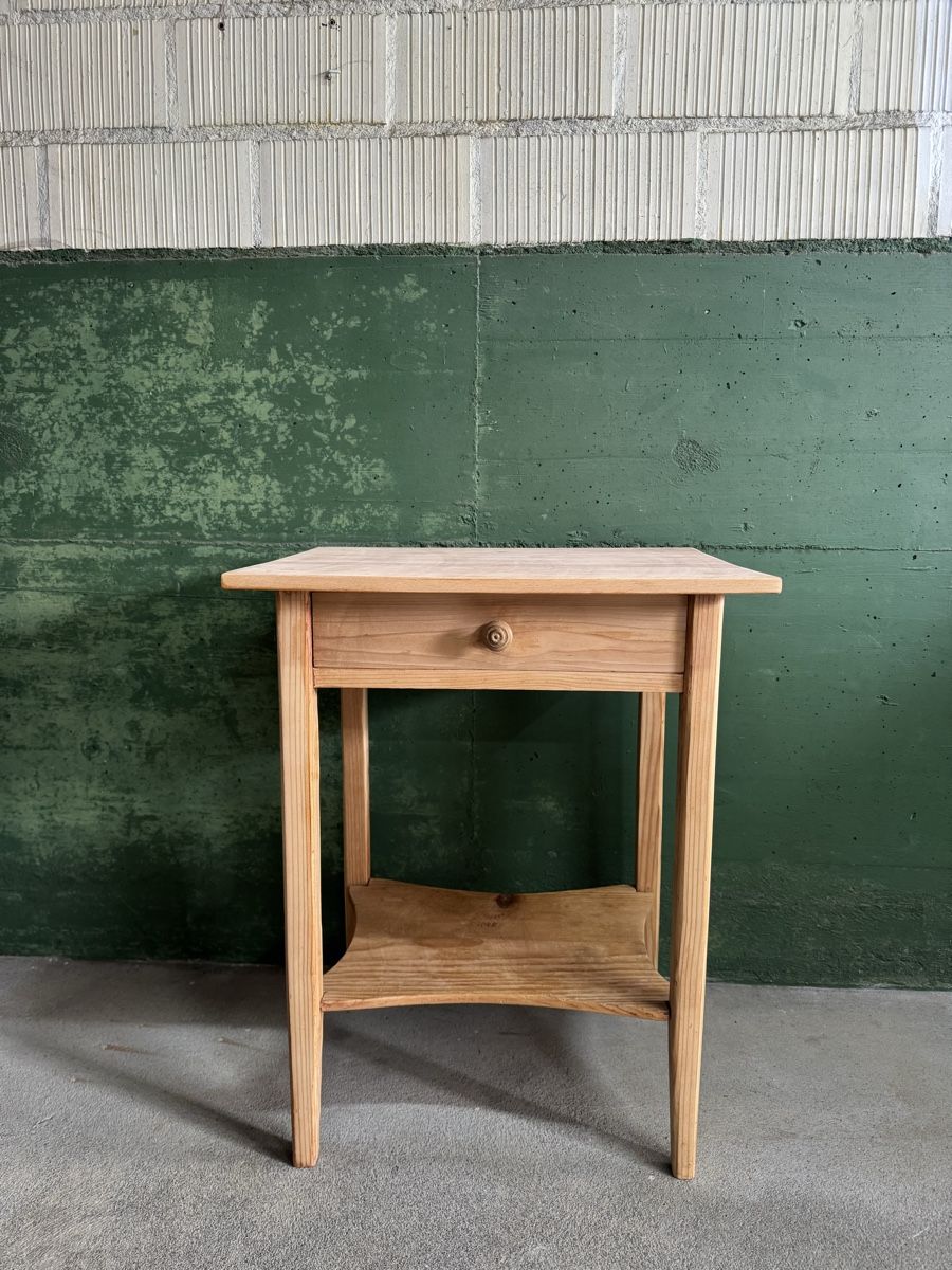 Tables: Beistelltisch – D'occasion à Lanzenhäusern par ann_ghy7