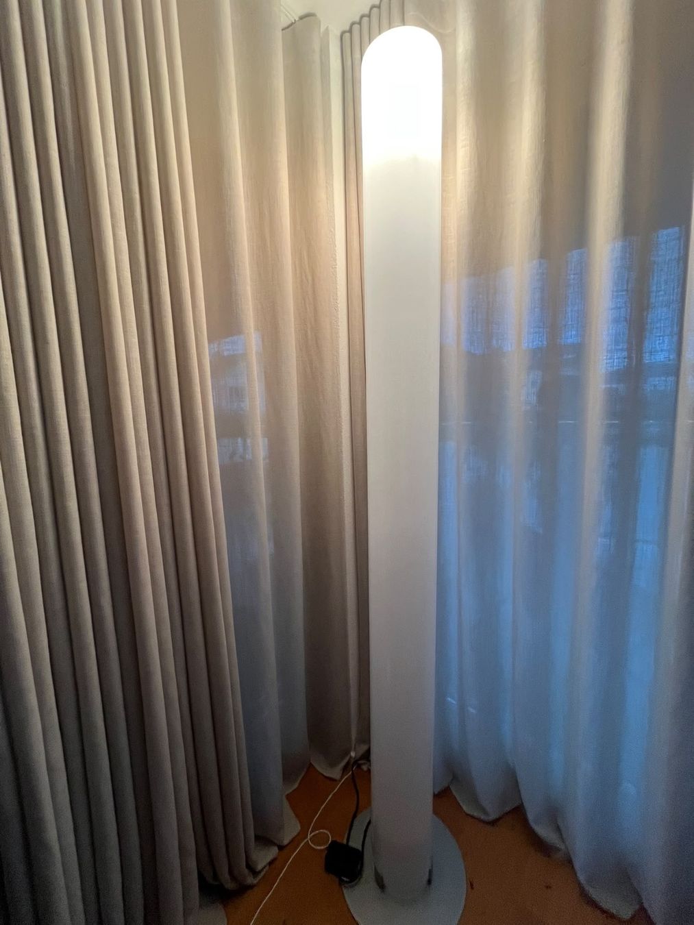 Flos Lampade: Stehleuchte Flos Stylos – Usato da Jona venduto da Carver09