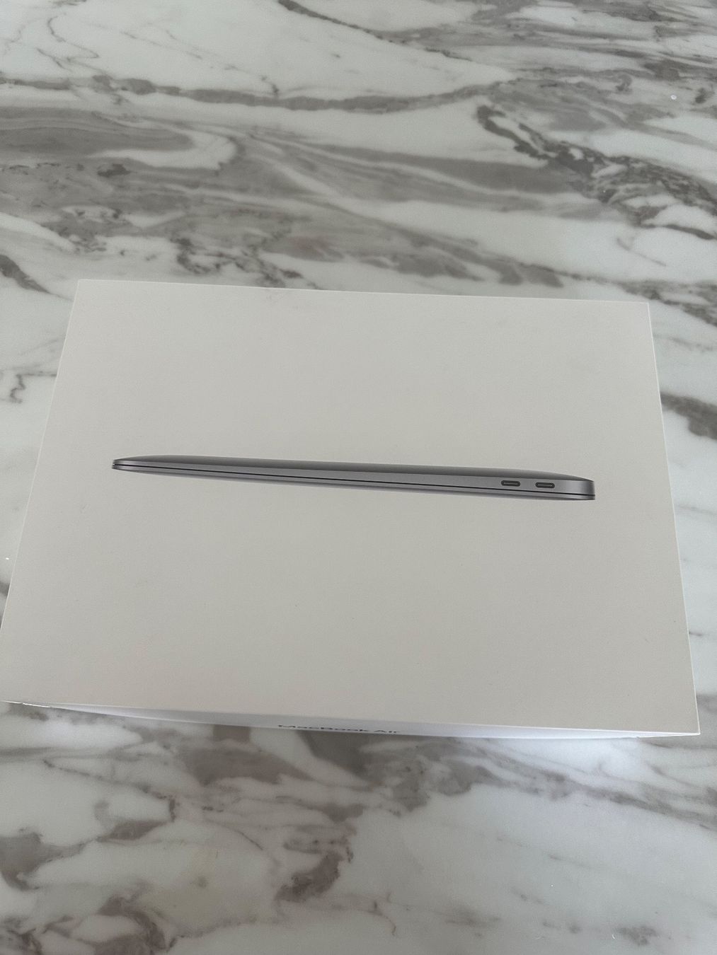 Apple Notebooks: MacBook Air, 13-Inch, Space Gray – Neu (gemäss Beschreibung) aus Zürich von  5