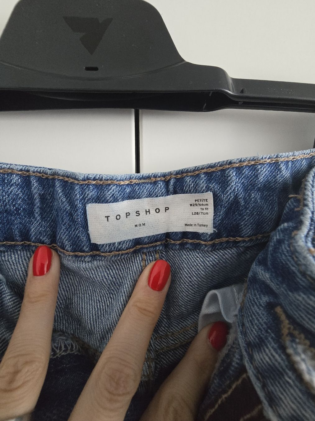 Topshop Jeans: Topshop Mom Jeans - Grösse W25 – Usato da Rickenbach b. Wil venduto da Kth_v8 1