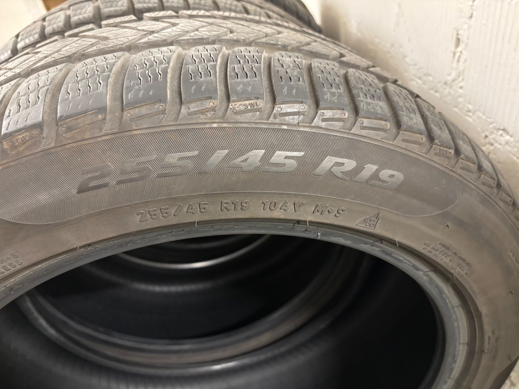 Pirelli Pneus & Kompletträder: AUDI Q3 Sport Winterreifen Pirelli Sottozero 3 - 255/45/R19 – Gebraucht aus Zürich von Axelf2 2