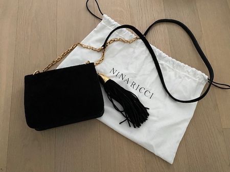 Nina Ricci shoulder bag