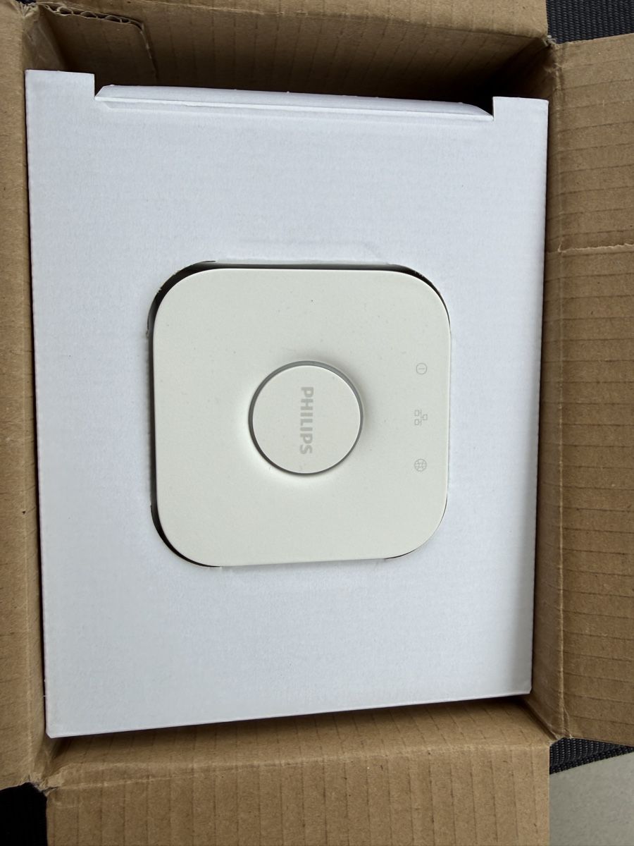 Philips Hubs & Switches: Philips Hue Bridge – Neu (gemäss Beschreibung) aus Mels von kokusnussler