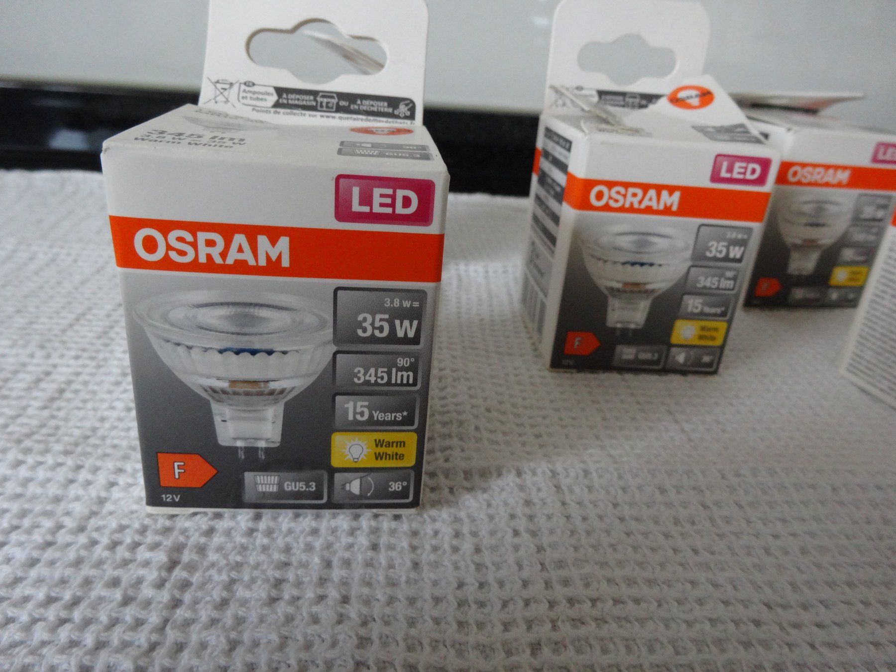 Lampade: 8 Led Star 35 Watt White Warm – Nuovo (secondo la descrizione) da Neerach venduto da jenny062 1