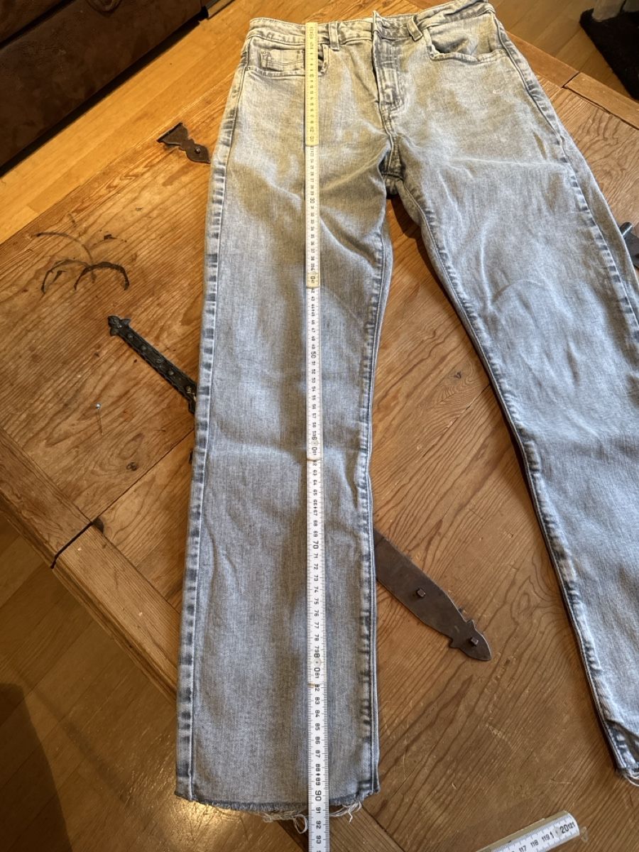 Zara Jeans: Zara Jeans grau Gr. 36 – D'occasion à Mauren par ducducturi 2