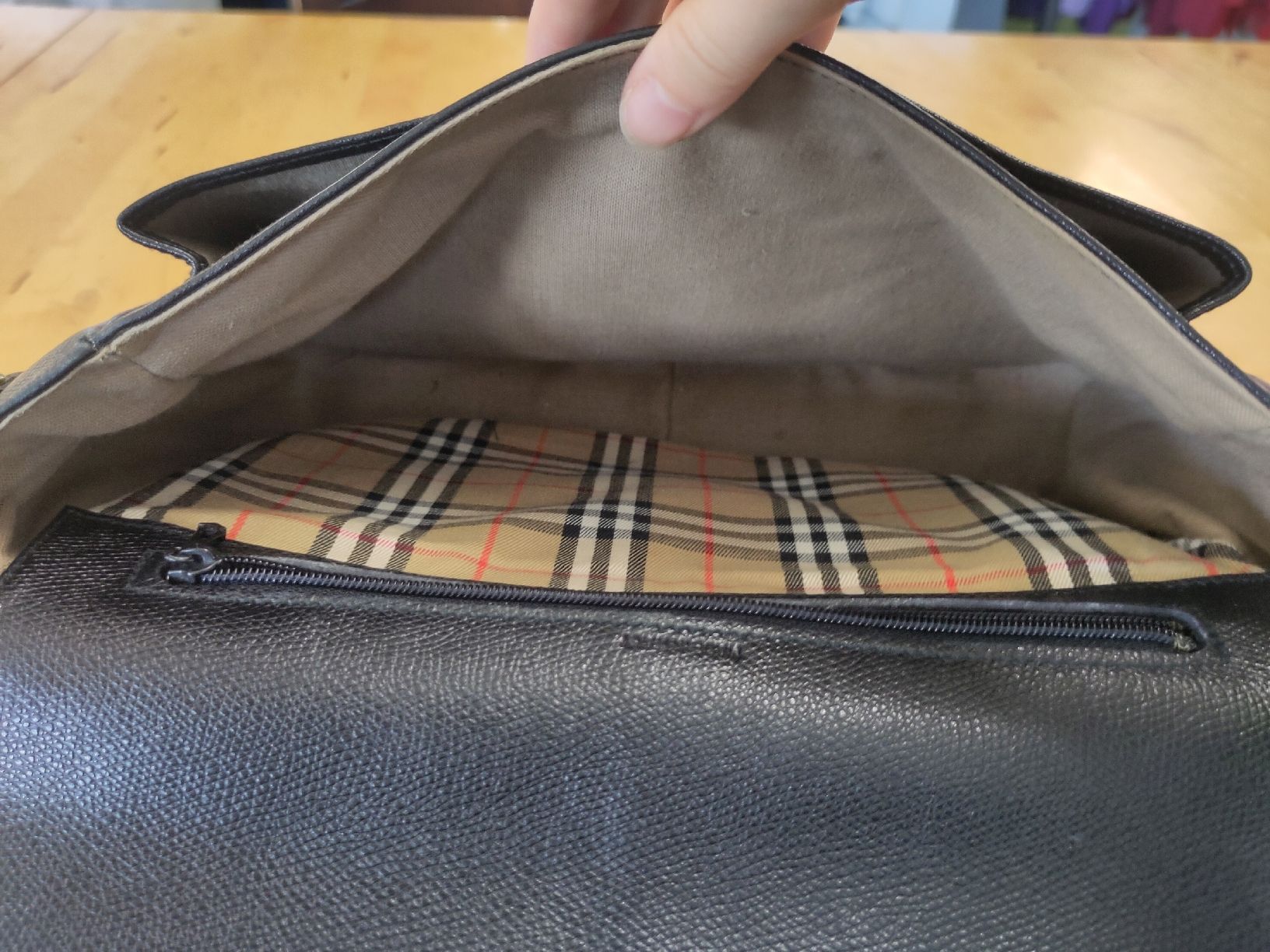 Burberry Borse: Burberrys Vintage Handtasche schwarz – Usato da Pratteln venduto da Cartonsducoeur_bl 7