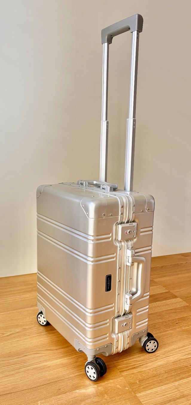 Reisekoffer: Royal Class Travel Line Aluminium Premium-Koffer Handgepäck – Neu (gemäss Beschreibung) aus Zürich von SierraKilo