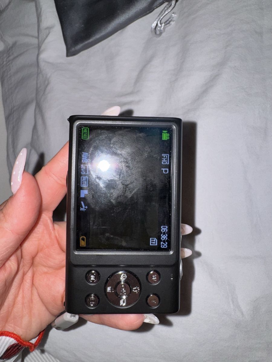 Fotocamera: Digitalkamera 4K – Nuovo (secondo la descrizione) da Utzenstorf venduto da ana.hh
