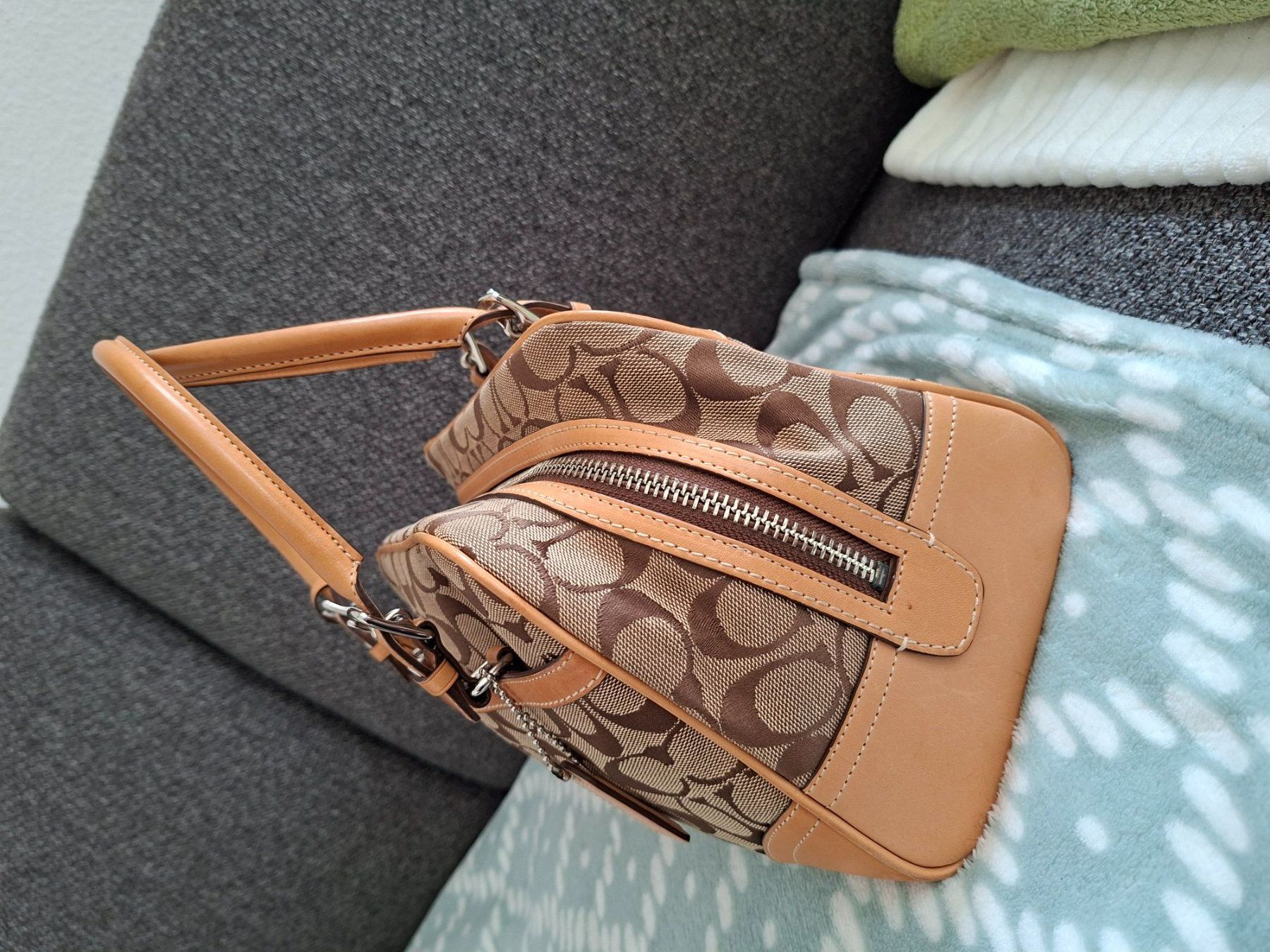 Coach Taschen für Damen: Coach signature Hand Bag /Tasche!! – Gebraucht aus Goldach von mamakotzi 7