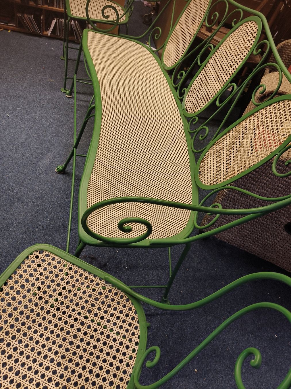 Panchine: Gartenbank,  und 2 Stühle Metall, – Usato da Zwingen venduto da inf_2blh 1