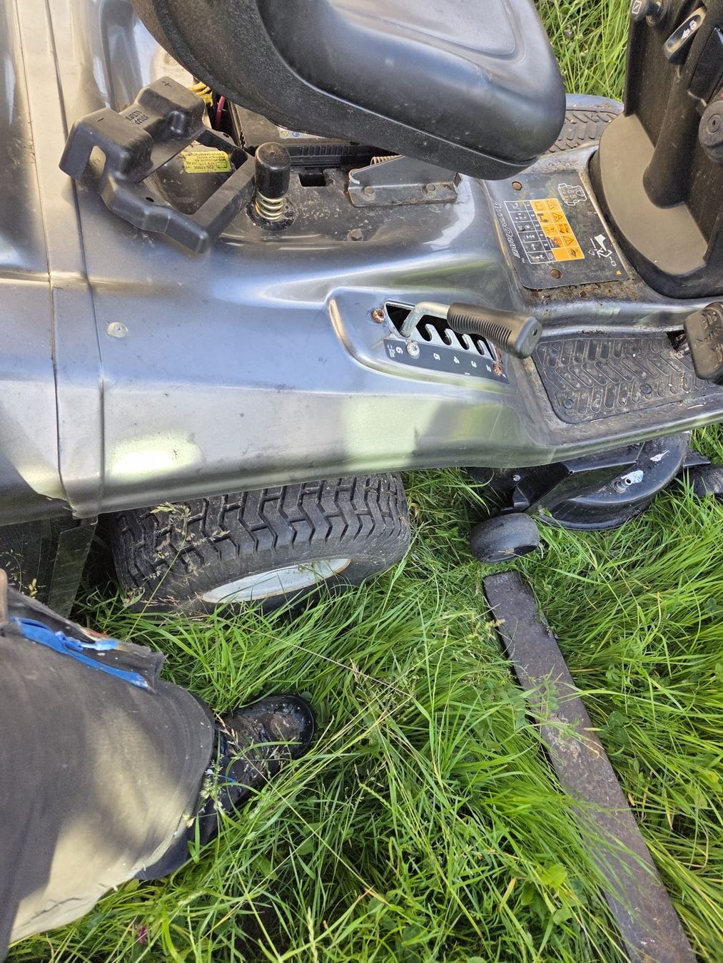 Mtd Tondeuses à gazon: occasion Rasen Traktor Mtd  – D'occasion à Brislach par HAMDIEPF 3