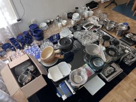 ABZUHOLEN IN RIEHEN Küchengeschirr Konvolut