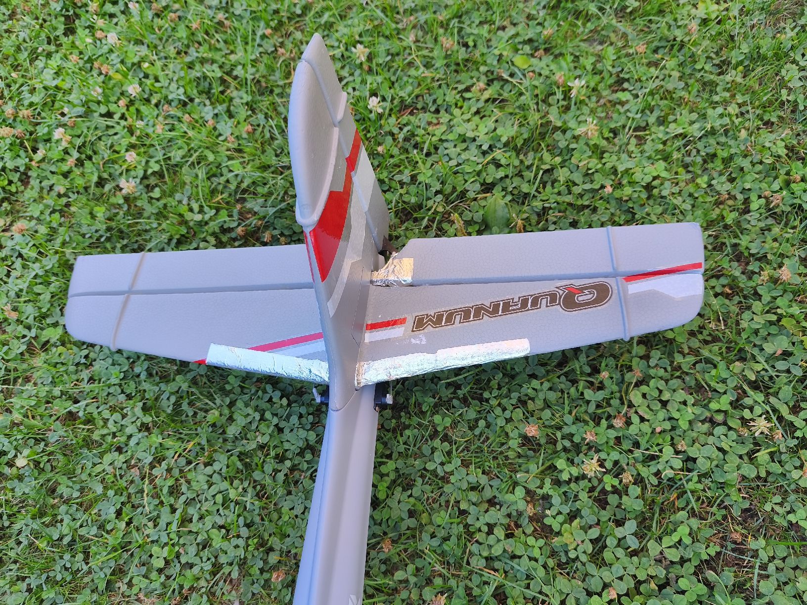Modellismo RC: Avion radiocommandé Quanum – Usato da Bouveret venduto da Benj89 2