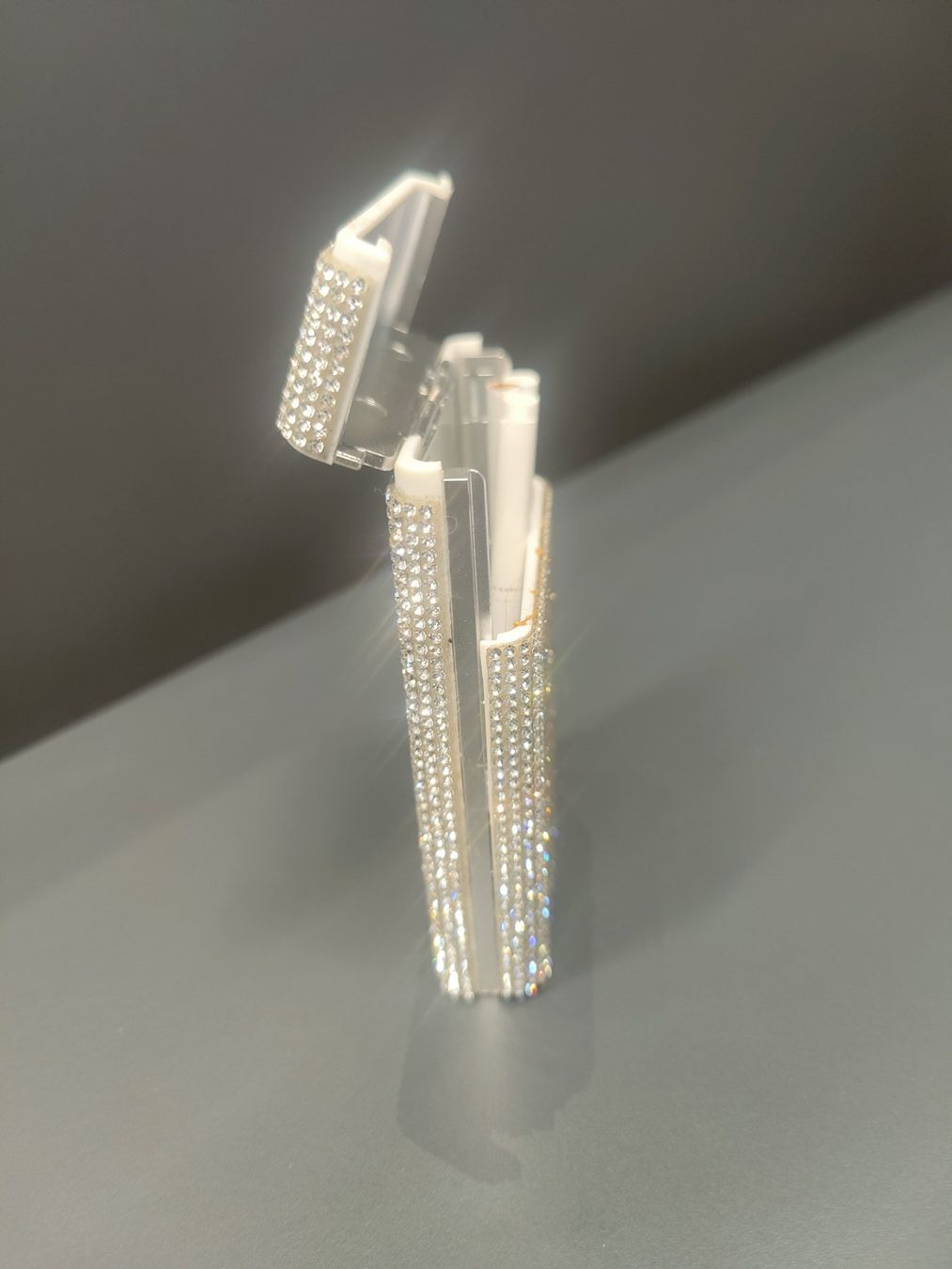 Sonstige Tabakwaren: 💎 Glamouröses Zigarettenetui mit Strass, neu ✨ – Neu (gemäss Beschreibung) aus Romanshorn von Diabolina 2