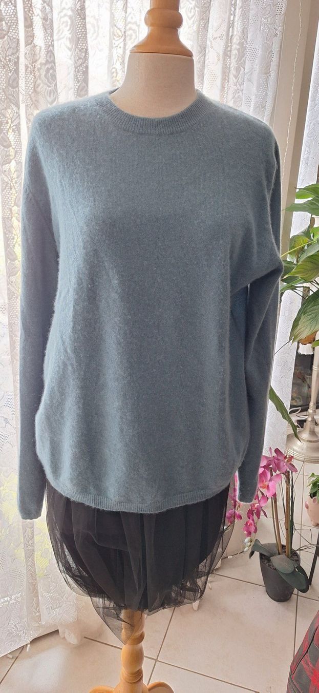 Pulls & Sweat-shirts: Pull cachemire bleu , taille M – D'occasion à St-Triphon par Jldr0