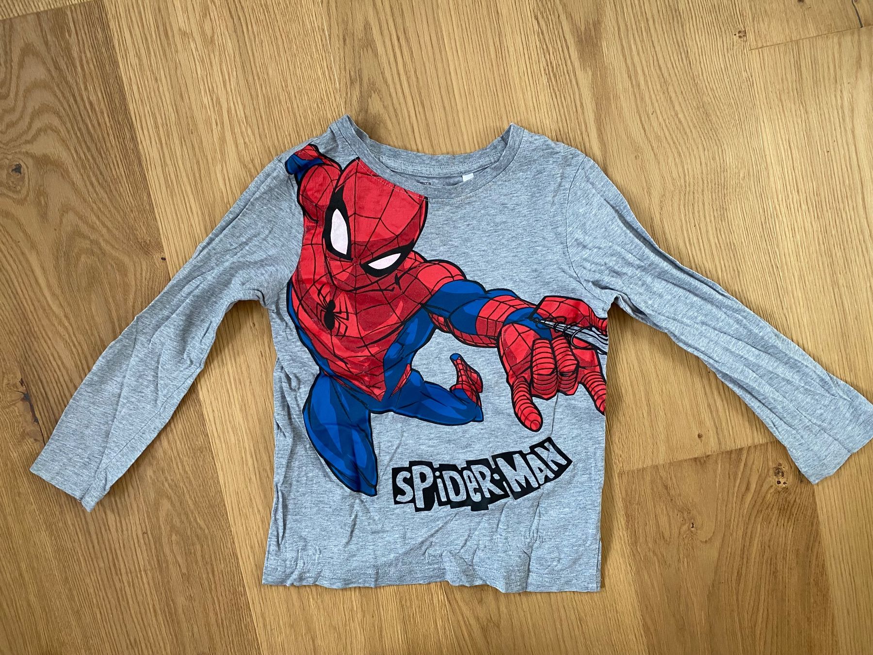 Maglioni & Felpe: Marvel Spiderman Langarmshirt 116 – Usato da Trachslau venduto da M_Schmid81