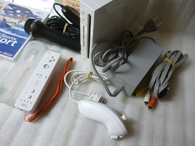 Nintendo Console: Konsolle Wii + Game + ...... ! GRATIS – Usato da Pambio Noranco venduto da Pol69 4