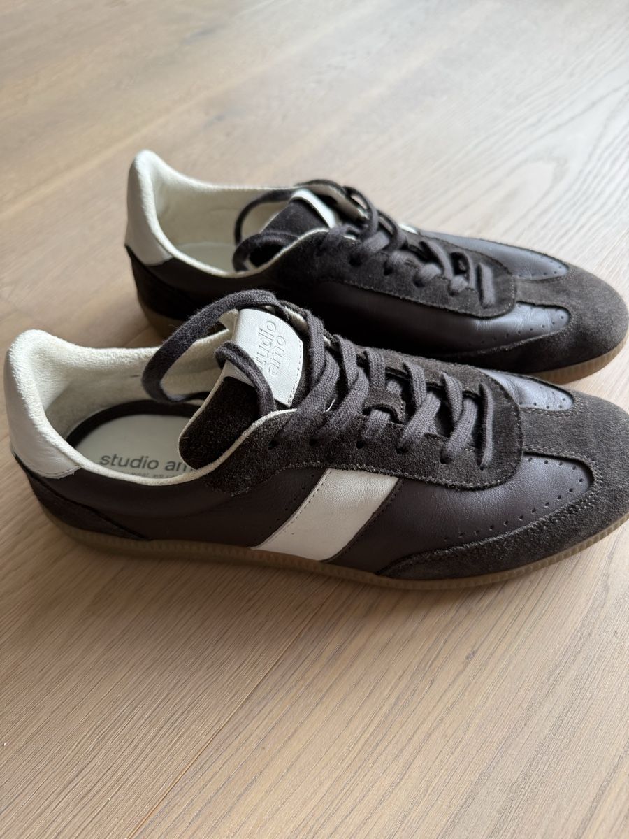 Scarpe da donna: Sneaker braun Gr. 40 eher klein geschnitten – Nuovo (secondo la descrizione) da Schwerzenbach venduto da Rivi2 1