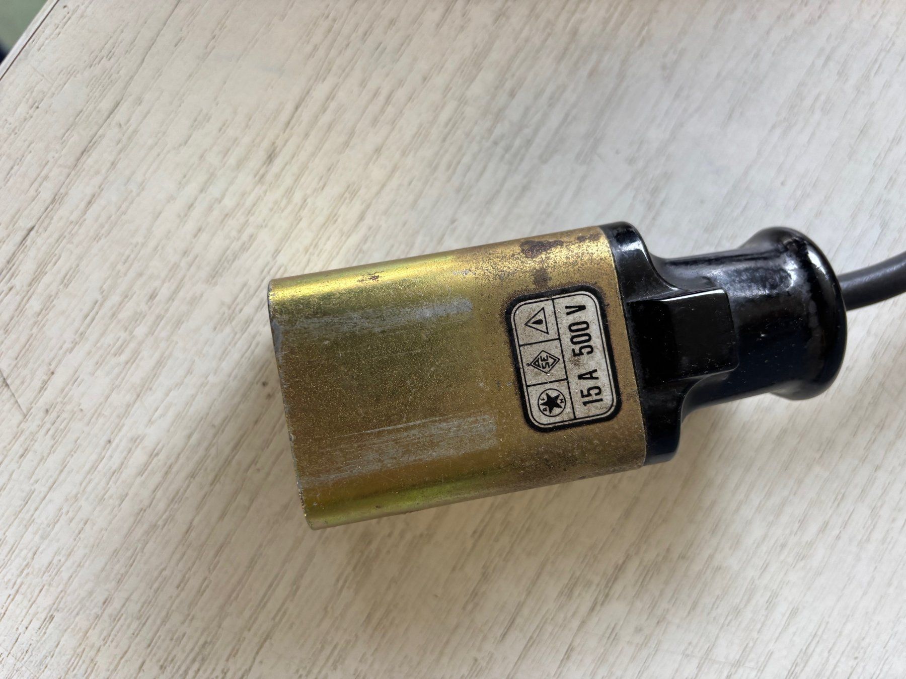 Spine: I15 Stecker und Wandsteckdose 4 polig – Usato da Gerlafingen venduto da Tsuru 3