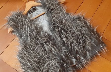 Einzigartiger Kunstfell Gilet Gr. S-M