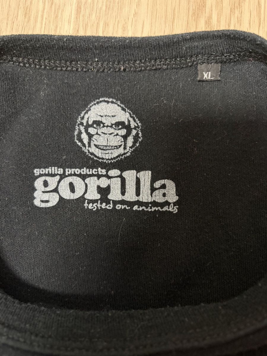 T-shirts: Gorilla Vintage tee  – D'occasion à Kaltbrunn par wardrobe.sale 3