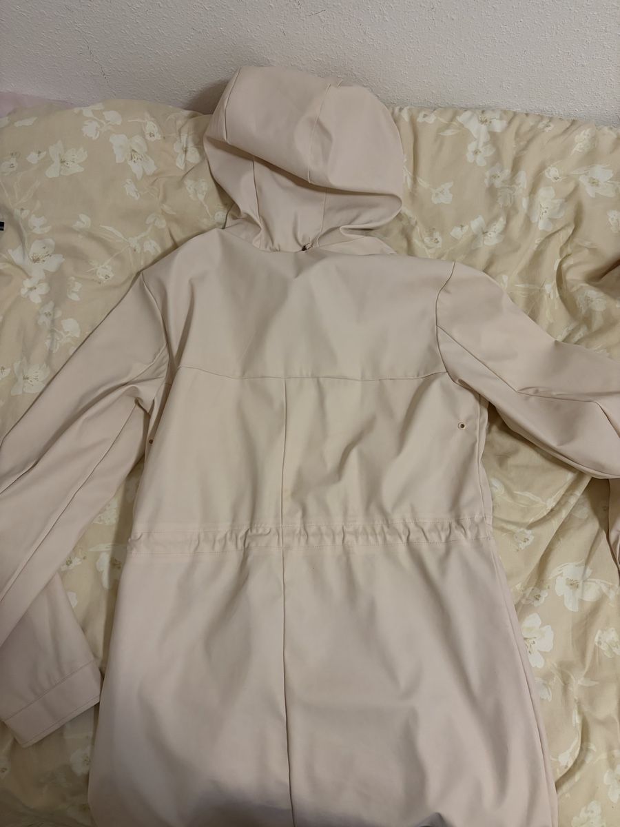 Zebra Manteaux: Zebra light pink hooded raincoat  – D'occasion à Chambésy par tiffwears7 2