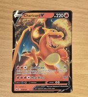 Carte Pokémon Charizard V 220 PV bon état