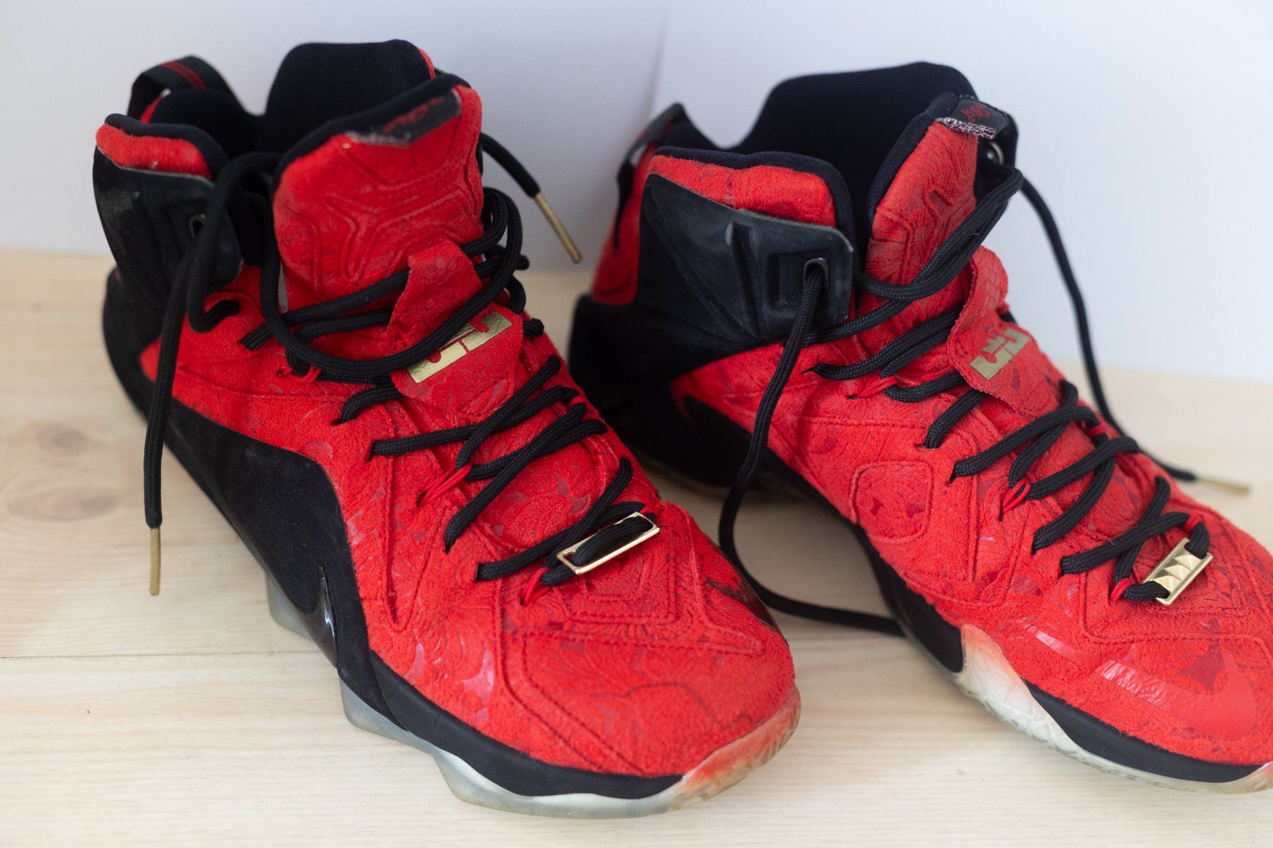 Nike Scarpe da uomo: Nike LeBron 12 EXT King's Cloak – Usato da Bern venduto da Flo_Brunner 1