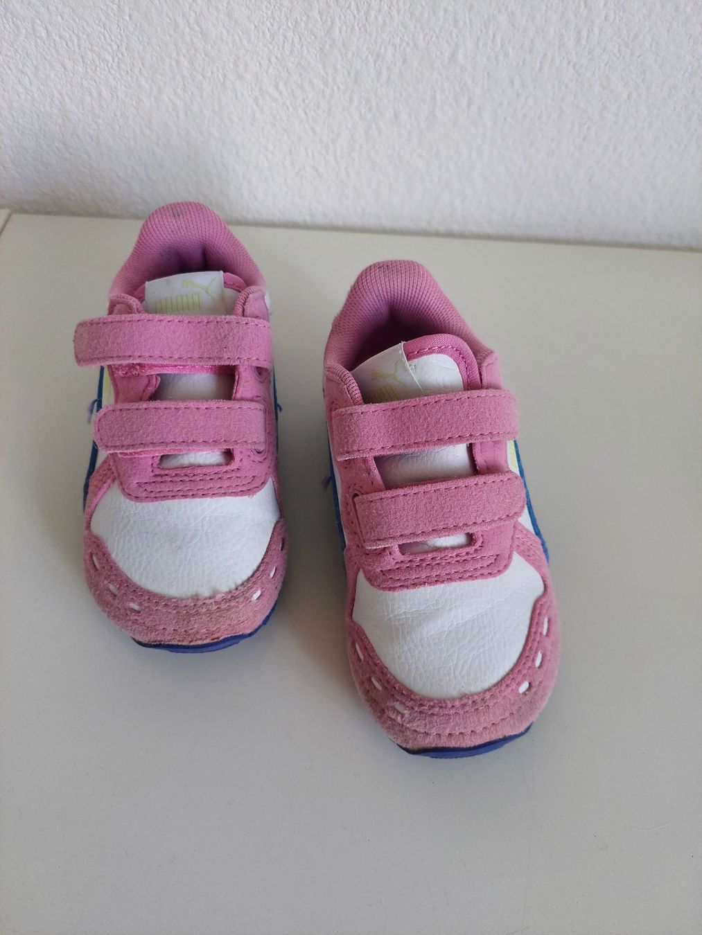 Puma Scarpe per ragazze: ROSA PUMA TURNSCHUH GR. 21 – Usato da Münchenstein venduto da Strupfi
