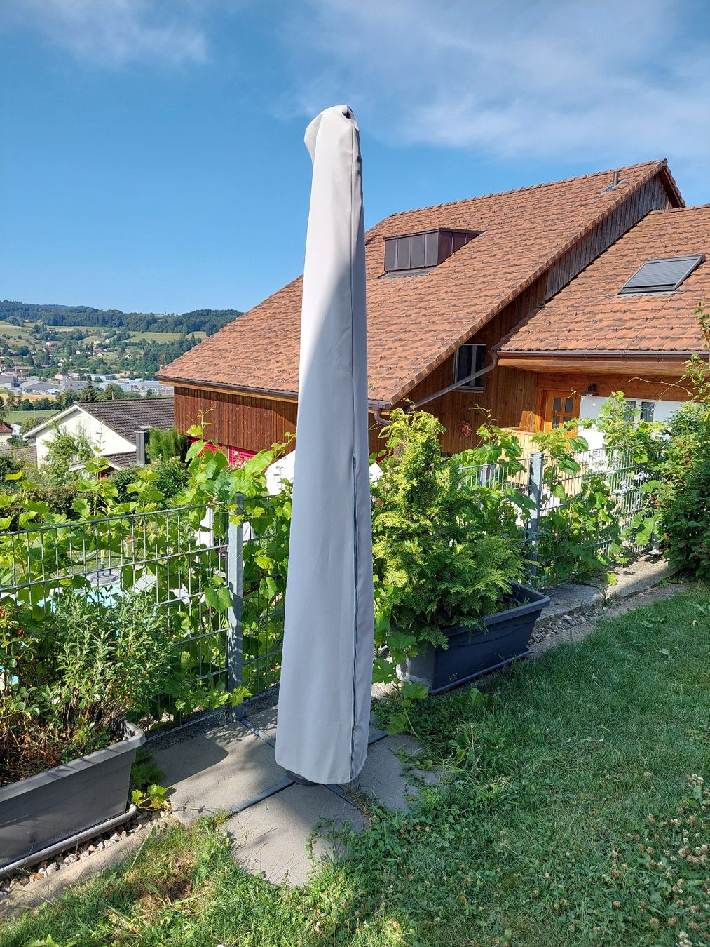 Sonnenschirme: Derby Sonnenschirm  250x250 cm – Gebraucht aus Zetzwil von lanst08