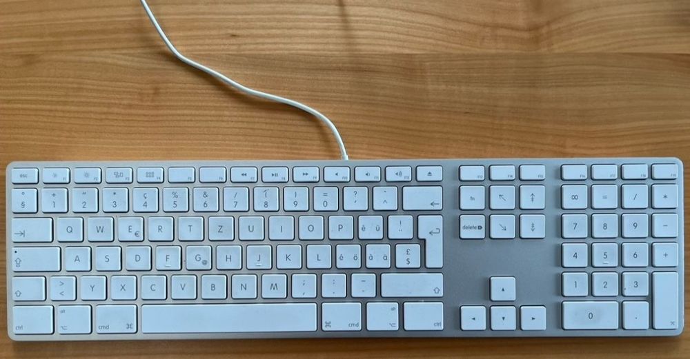 Apple Magic Keyboard mit Ziffernblock – Schweiz | Kaufen auf Ricardo