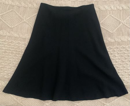 Theory Black Skirt - A-Line, size 2 - Great Condition!